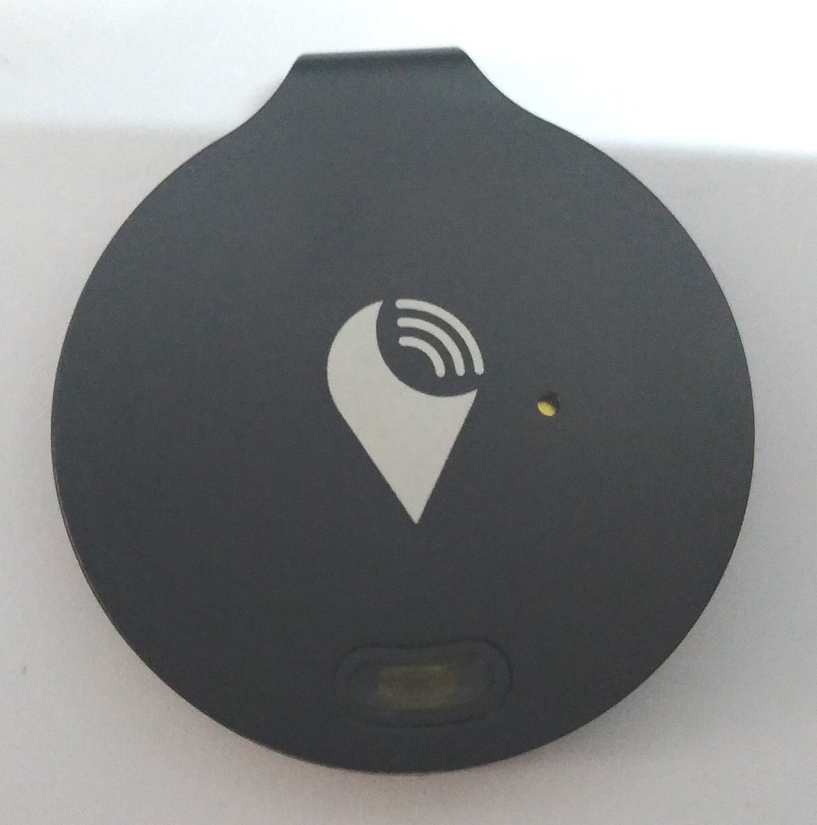 TrackR device